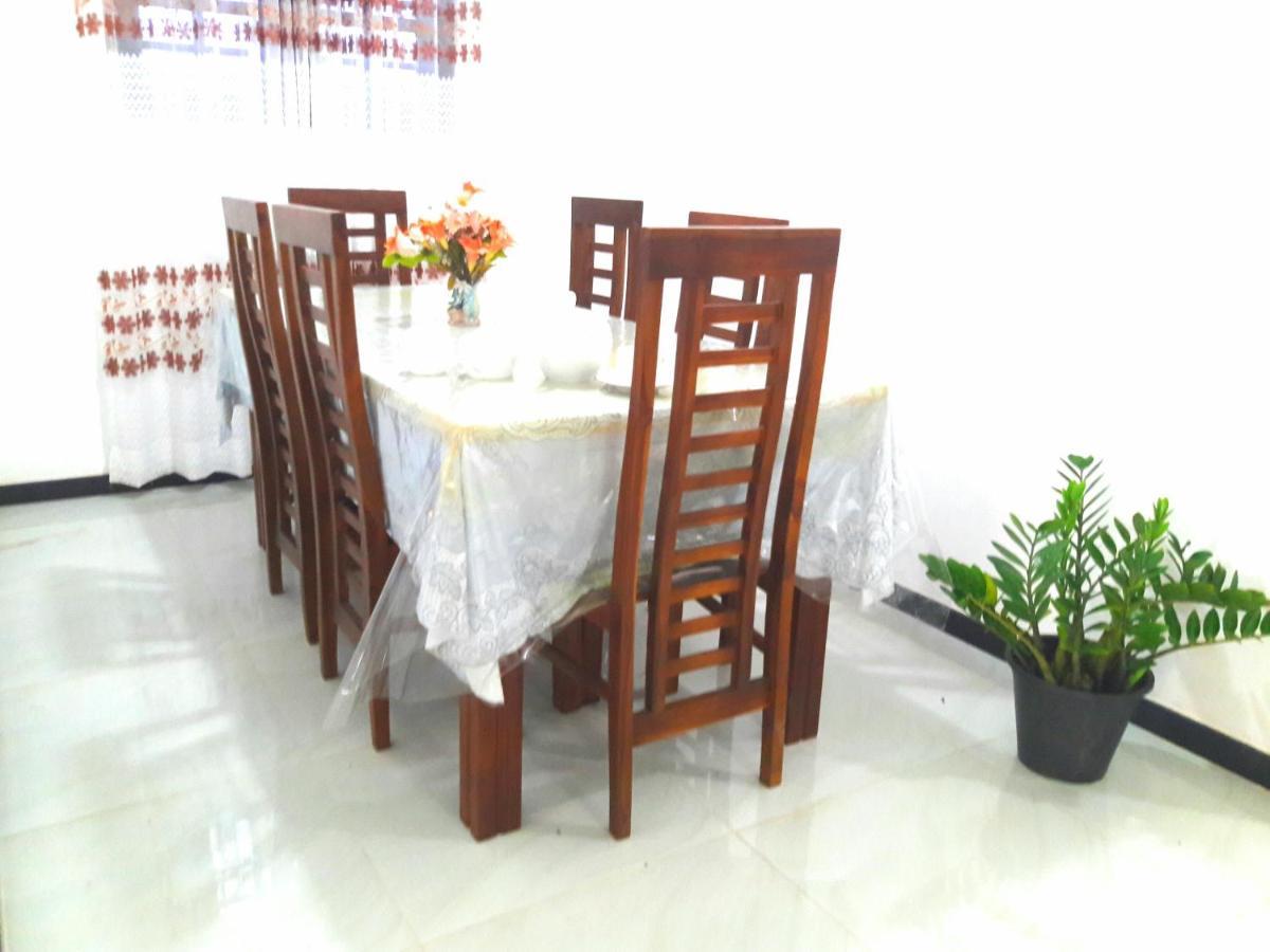 Mango Villa Hikkaduwa Extérieur photo