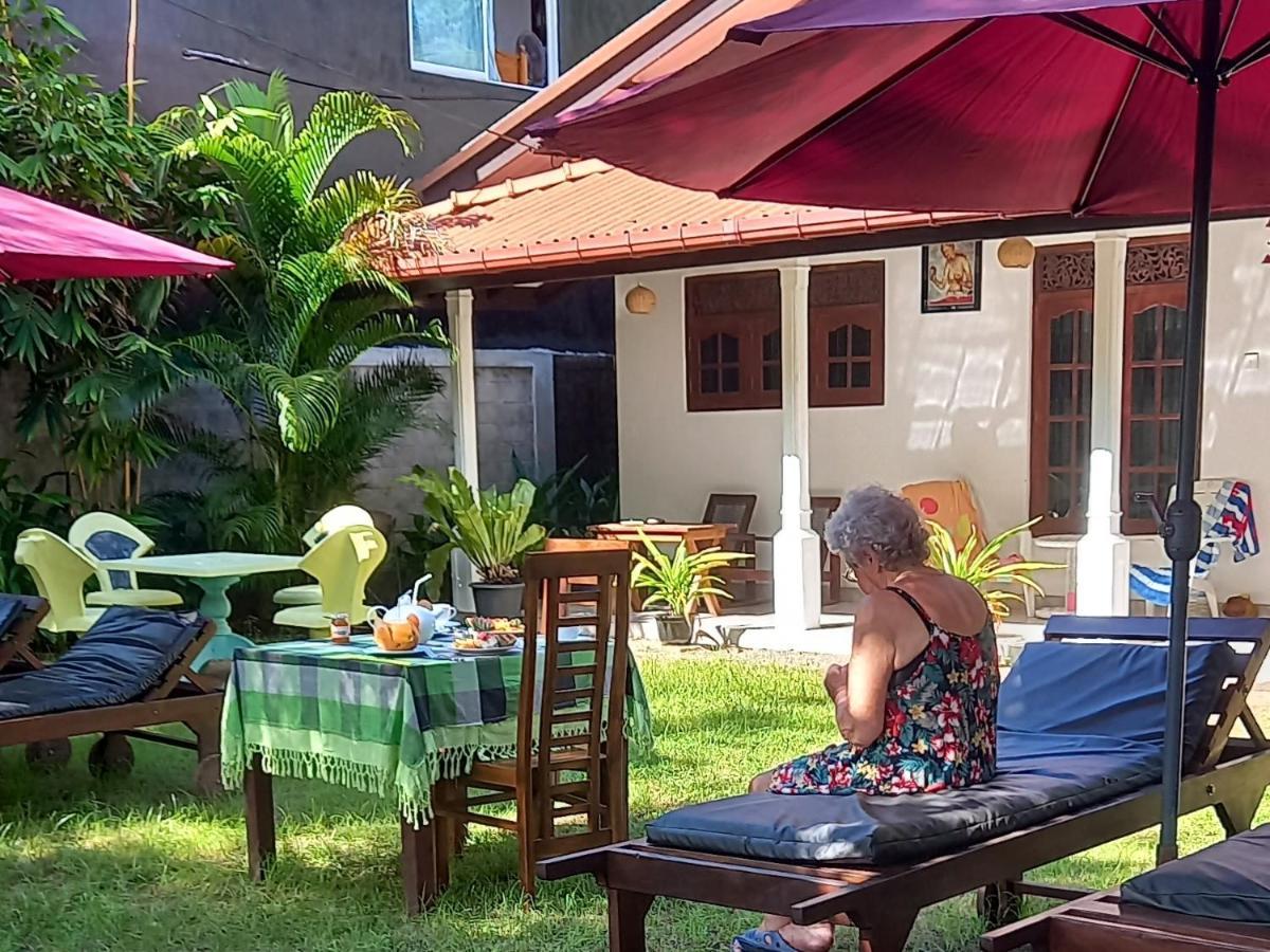 Mango Villa Hikkaduwa Extérieur photo